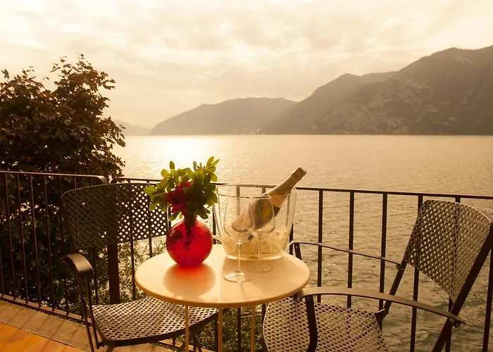 Apartment Nest On The Lake Marone