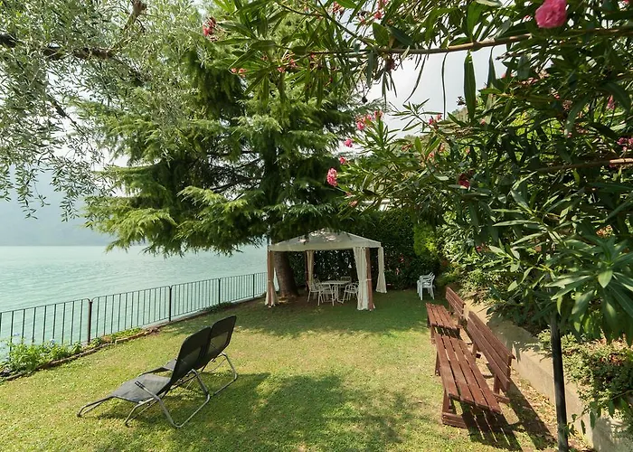 Apartment Nest On The Lake